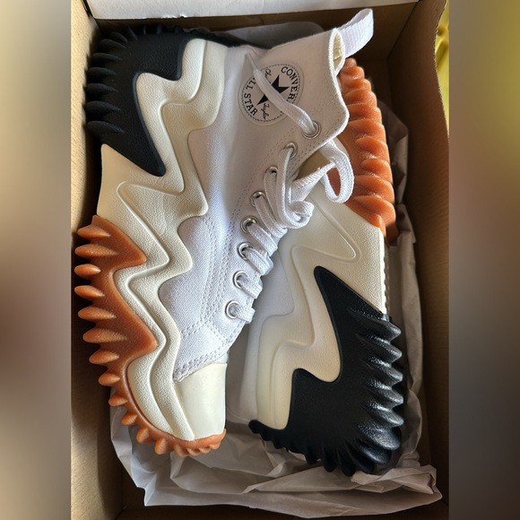 Converse size 8 - Picture 2 of 2